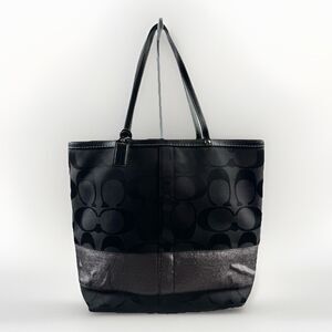 EUC Y2K Coach Vintage Reversible Tote Black and Silver Rare from 2006 pristine